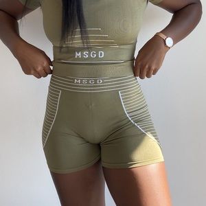 NWT Missguided Seamless Booty Short- Size 6/8